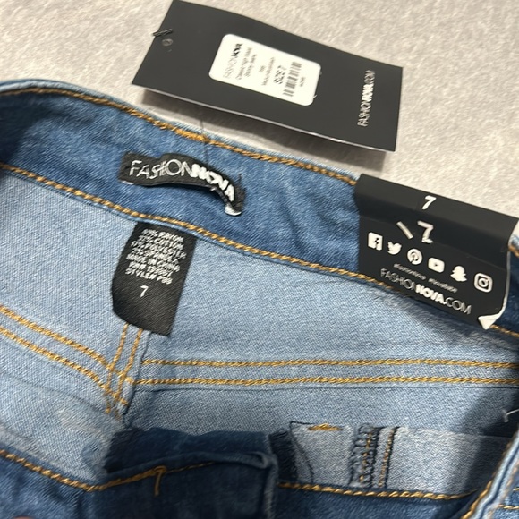 Fashion nova jeans - Picture 8 of 9
